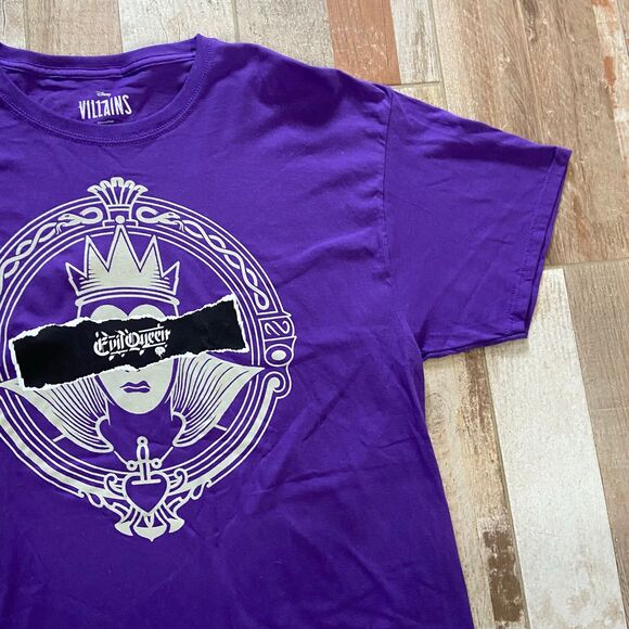 Disney Villains Evil Queen Purple X Large XL T-Shirt Loot Crate Exclusive - Picture 3 of 7